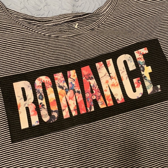 Graphic American Eagle Outfitters T-Shirt - Picture 2 of 3